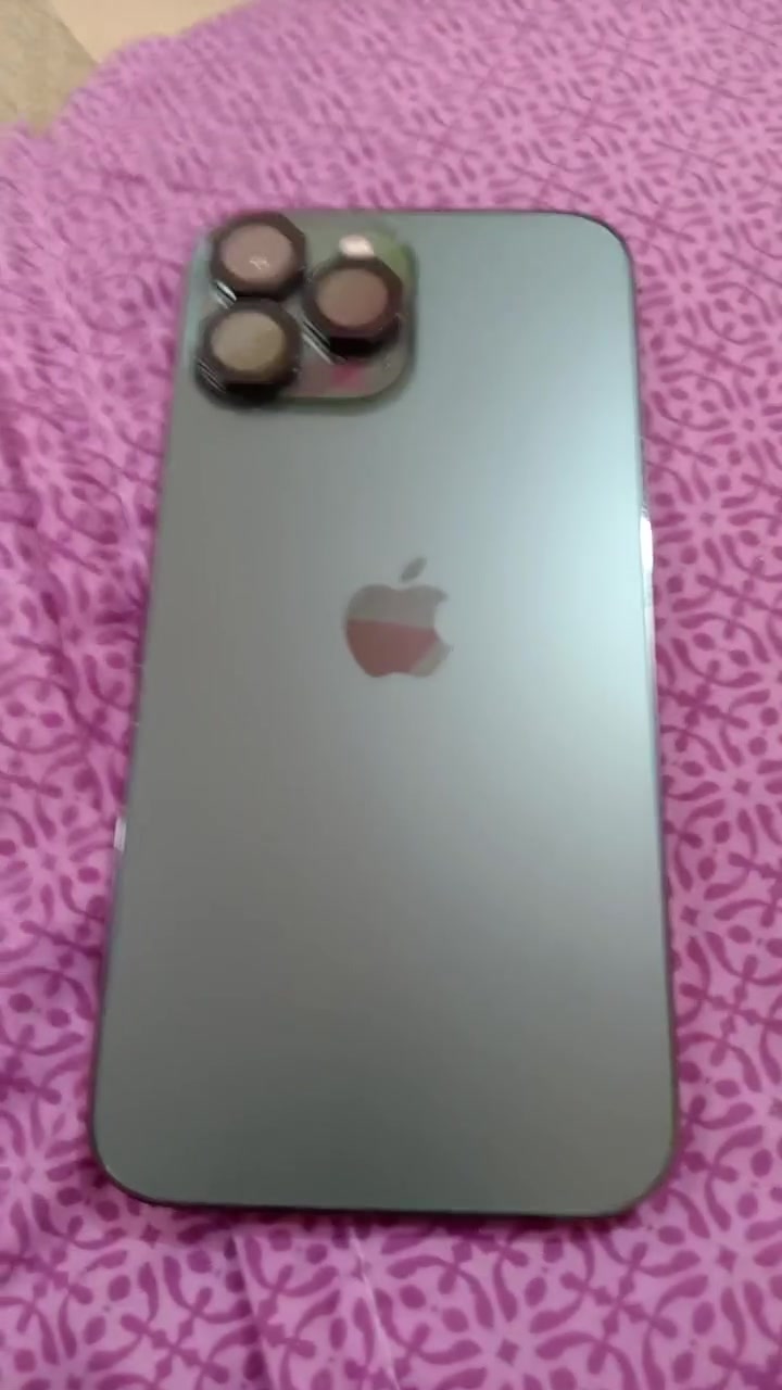 للبيع: iPhone 13 Pro Max
اللون: زيتوني Alpine Green
الذاكرة: 256GB
الحالة: نظيف جدا بدون خدوش نهائيا
البطارية: 83%
الملحقات: كارتون 
السعر: 850,000 دينار قابل للتفاوض البسيط
المكان: البصرة قضاء القرنة الشرش
للتواصل: [***********]
