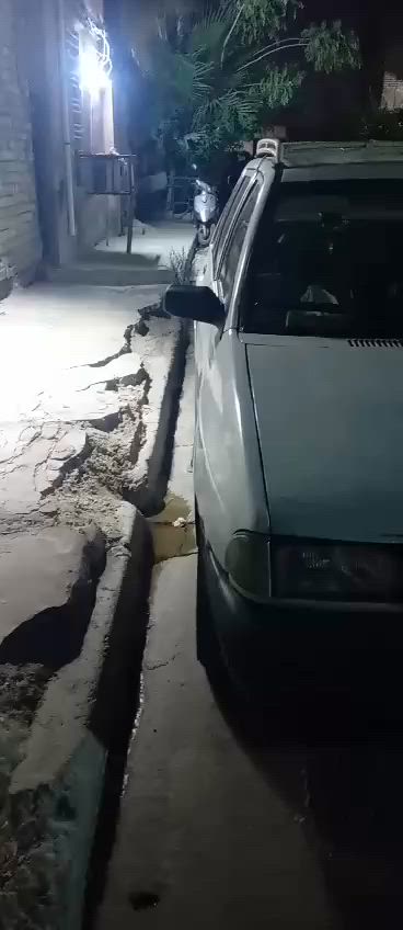 السلام عليكم(مكلف بالنشر )
سايبا ٢٠٠٩ خصوصي بغداد 
المحرك بيه خيط تبخير 
باقي تفاصيل بل فيديو 
السعر 32 ورقه وبيه مجال 
المكان بغداد الشعلة 
رقم صاحب السياره ***********
