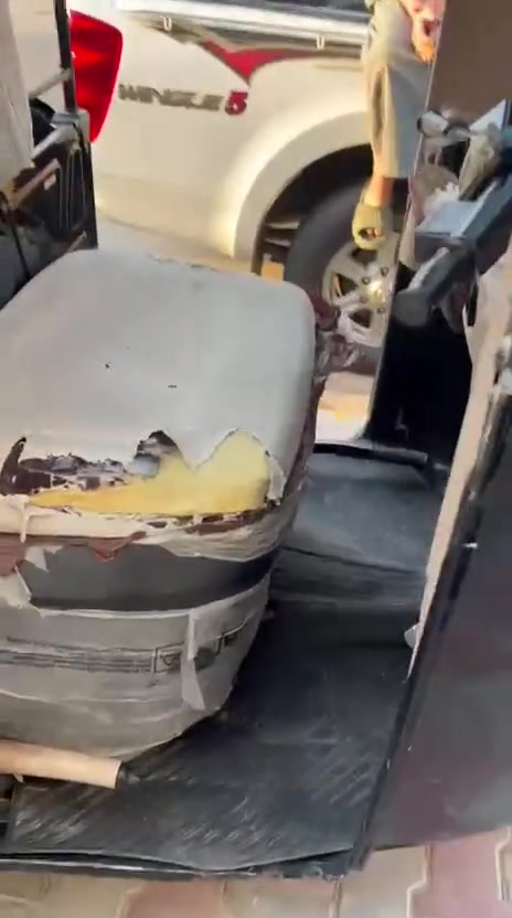 السلام عليكم تكتك 22 بغداد للبيع بيها بارد ب الاغد اصبعين وجوه البك لايت معجون مفتوحه بوش وبستم وباقي شوفت  
  عينك تكتك خير من الله اتراي مال زيرو ***********
