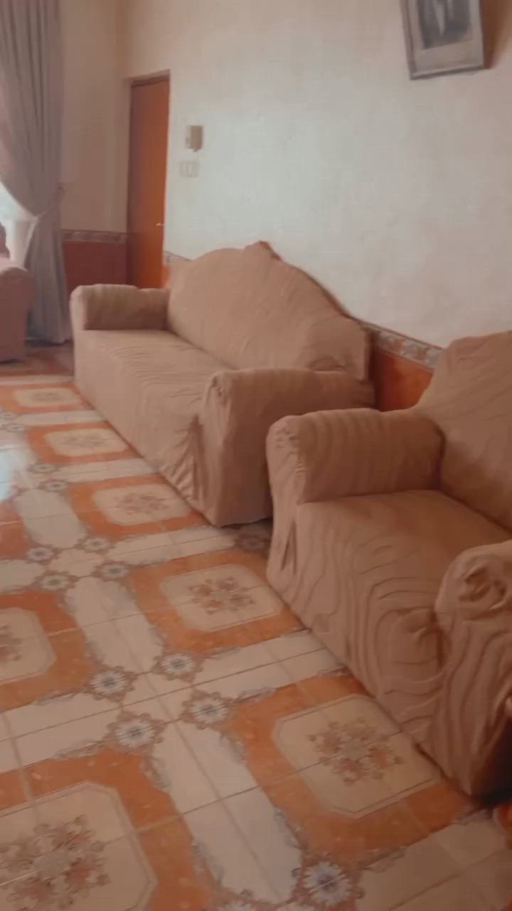 السلام عليكم 
تخم للبيع نظيف عشر مقاعد للبيع هو والمفارش ب٢٥٠ وبي مجال


**إذا كنت صاحب هذا الإعلان وتريد حذفه لأي سبب، رجاءا أرسل رسالة إلى الدعم الفني**