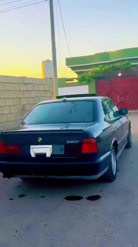 بسم الله الرحمن الرحيم
السلام عليكم بيئم 525 موديل 93 رقم نينوى فحص گمرگ مدفوع بيها واجهت مرور صاحبها ماعندي تواصل ويا  بچم عريض  مكينه 6 شرط المكينه والگير گير عادي فول نشاط كهربائيات كلها شغاله صدر جديد تايرات نضاف داخل لونين ترايك 200 منضومت لايت جديده غرفتها جديده كشانه جلد +دوشمه ويل كب عنكبوت جامات كهرباء كلهن شغالات گشرها حيل حلو نصبتها حلوه السعر 18 بدون مراوس أو بمده بيع نقد فقط مكاني صلاح الدين بيجي ***********
