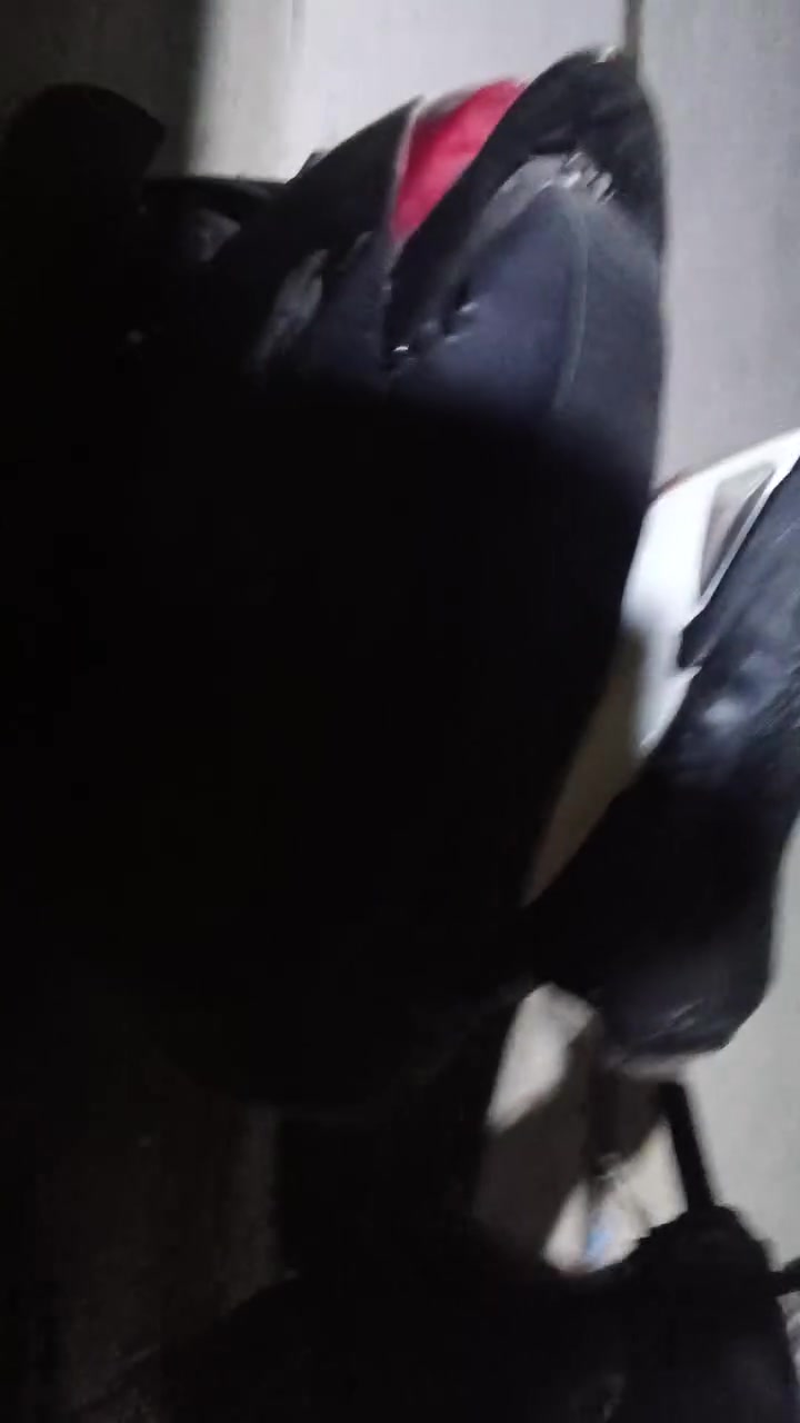 السلام عليكم 
ثلعب للبيع 
وسكنس 
ابيع كوم حديد +ثنينهن شغالات بس يردلهن ترتيب 
كوم حديد لاتراسلني تكلي شبيهن مابيهن 
السعر 550 قفل 
العنوان.. بغداد الشعلة 
واتساب ***********
