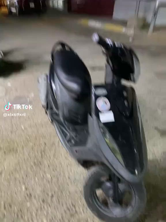 يالله ماكس عدله للبيع مكفوله من تاير لتاير ب650لف وبيهه مجال مامتواجد فيس ***********
