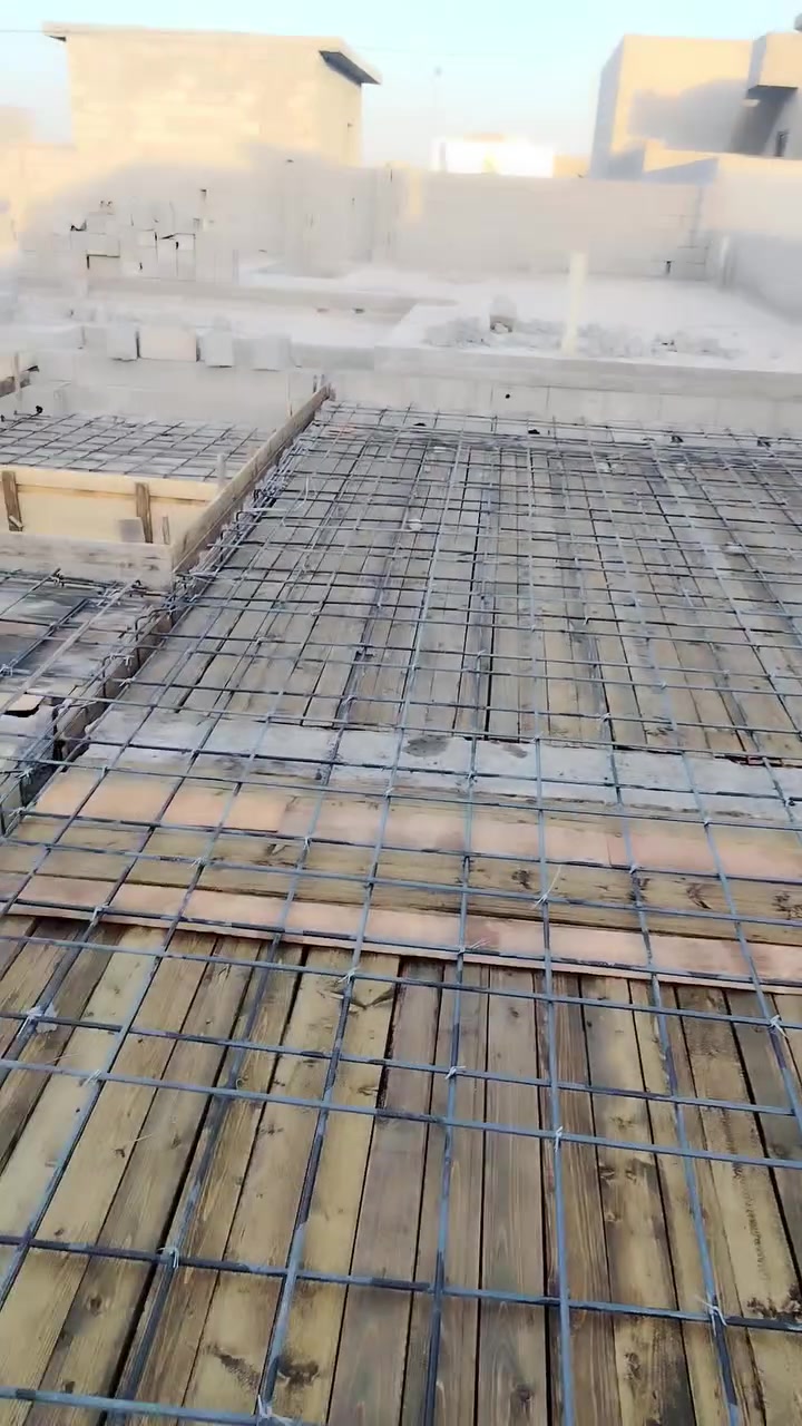 بفضل الله تعالى 
عملنا داخل كركوك بسعار مناسبة
شعندك بخدمتك 
أساس _ رباط _ سقف _ واجهة ديكورات 
أتفضل خاص 
او اتصل *********** متوفر واتساب.!
