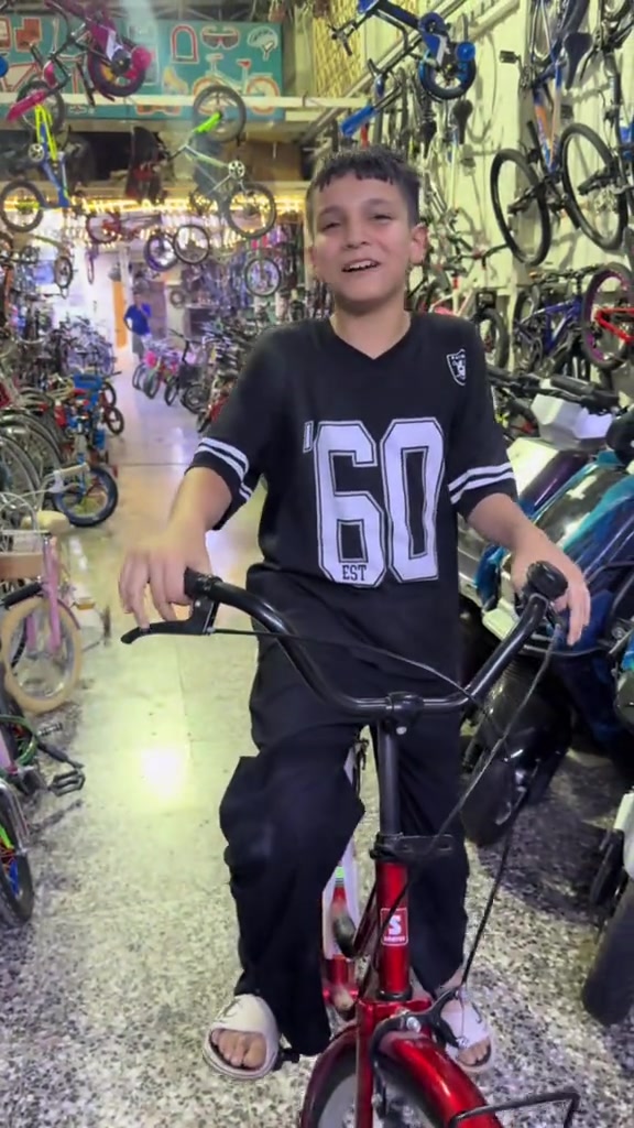 أكيد حبيبي، هاي كليشة مرتبة وجذابة للتيك توك: 🚲 بايسكل بنات قياس 26 ياباني أصلي 🇯🇵💖 إذا تدورين على الجودة والمتانة، فهذا هو الاختيار الصح! ✔️ ياباني أصلي مو تجاري ✔️ قيادة مريحة وخفيفة ✔️ قوي ويتحمل الاستخدام اليومي ✔️ شكل أنيق ولمسة راقية 📍 متوفر الآن يم معرض أبو سجاد 📦 توصيل إلى جميع محافظات العراق 📞 للاستفسار والحجز: *********** لا تضيعين الفرصة… الكمية محدودة، وأول ما توصل تخلص بسرعة! 🔥🚲 #بايسكل_بنات #بايسكل_ياباني #بغداد #معرض_أبو_سجاد #دراجات 

