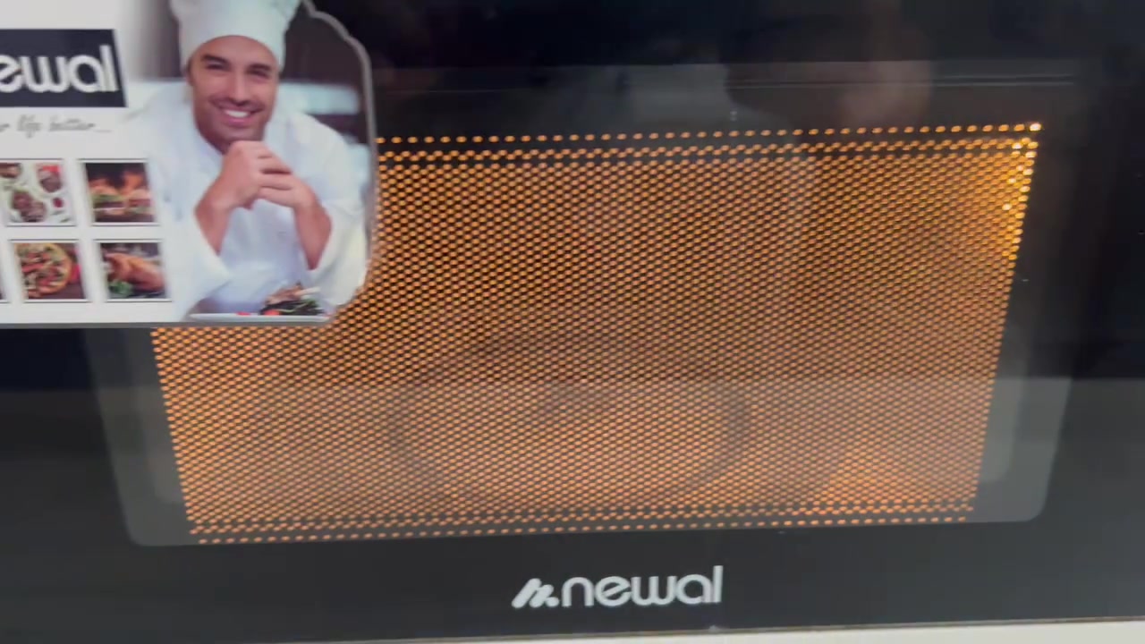 مايكروويف للبيع نضيف كلش للبيع
تواصل واتس ***********
