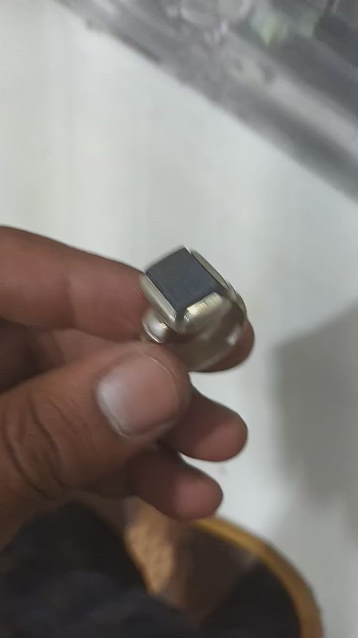 البيع حديد صيني مكاوي القديم فضه ثقيل سياقه يدويه محبس يخبل سعر ٧٥ توصل ماكو


**إذا كنت صاحب هذا الإعلان وتريد حذفه لأي سبب، رجاءا أرسل رسالة إلى الدعم الفني**