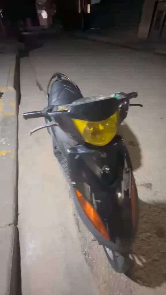 ماكس عدله بوشه ٥٥ بلادي شغاله نكره سلف كل وكت دراجه بلاديه شلعه تشك كاع معدل قوي كامله مابيه نقص لايت هورن اشاير سكنات كله شغال بيه تزويد (صالنصه صجميه مكفوله/وياله /قطره)سعر(٦٥٠) وبيه مجال للشراي


**إذا كنت صاحب هذا الإعلان وتريد حذفه لأي سبب، رجاءا أرسل رسالة إلى الدعم الفني**
