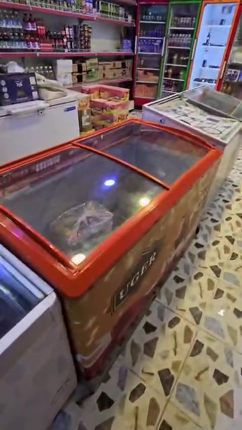 سلام عليكم
عارضات  وجمدات البيع تركي 🇹🇷الاصلي  مستخدم شي قليل اخو جديد 📦نضافه 💯
شراي يتصل مكاني بغداد
***********
