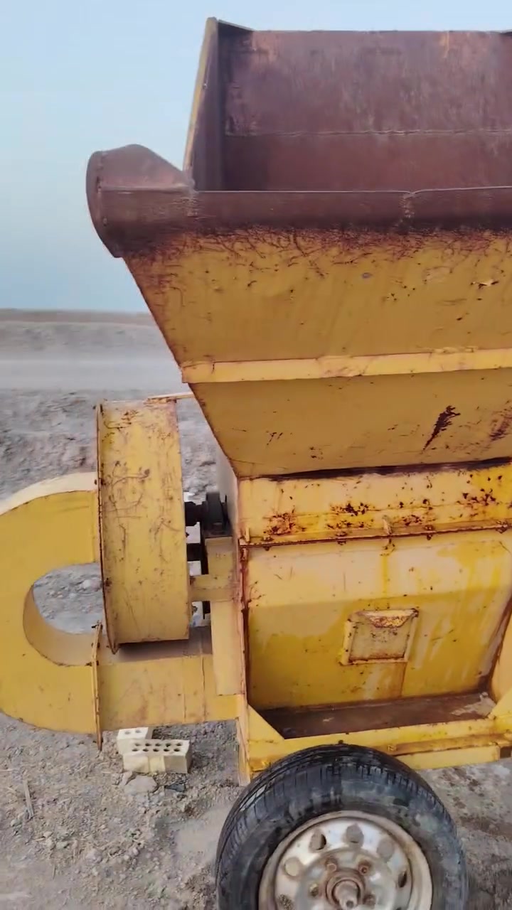 سلام عليكم. طاحونه ذنون للبيع جاهزه للعمل العنوان بابل شوملي *********** او ***********
