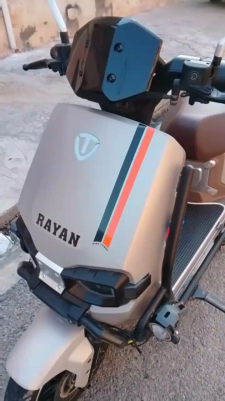 ماطور شحن للبيع ريان وحش الكون ابو الدرع 
الماطور زيرو 
الون مميز 
الماطور شرط جلخ ما بي 
مواصفات معروفة دبل بصمه 
سرعه 80 حقيقي 
بطاريات شرط الفحص نضافه فول 
الماطور كلو شرط عل فحص 
السعر مليون و 250 
رقم الهاتف ***********
