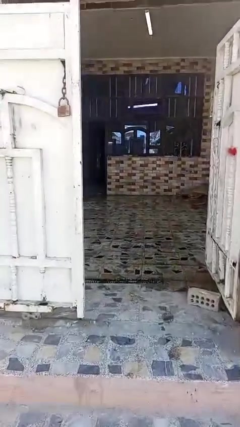بيت للايجار للاستثمار مذخر مخزن روضه معهد
بيت في منطقه الحبيبيه شارع مقابل مطعم وليد ابو الكص مساحته ١٥٠ متر

موقعه على شارع تجاري

يشمل البيت حوش واسع مع صحيات خارجيه

مطبخ استقبال صاله واسعه وغرفه نوم حمام داخلي

الطابق الاول غرفتين ومنور وسطحين

للأستفسار ***********

