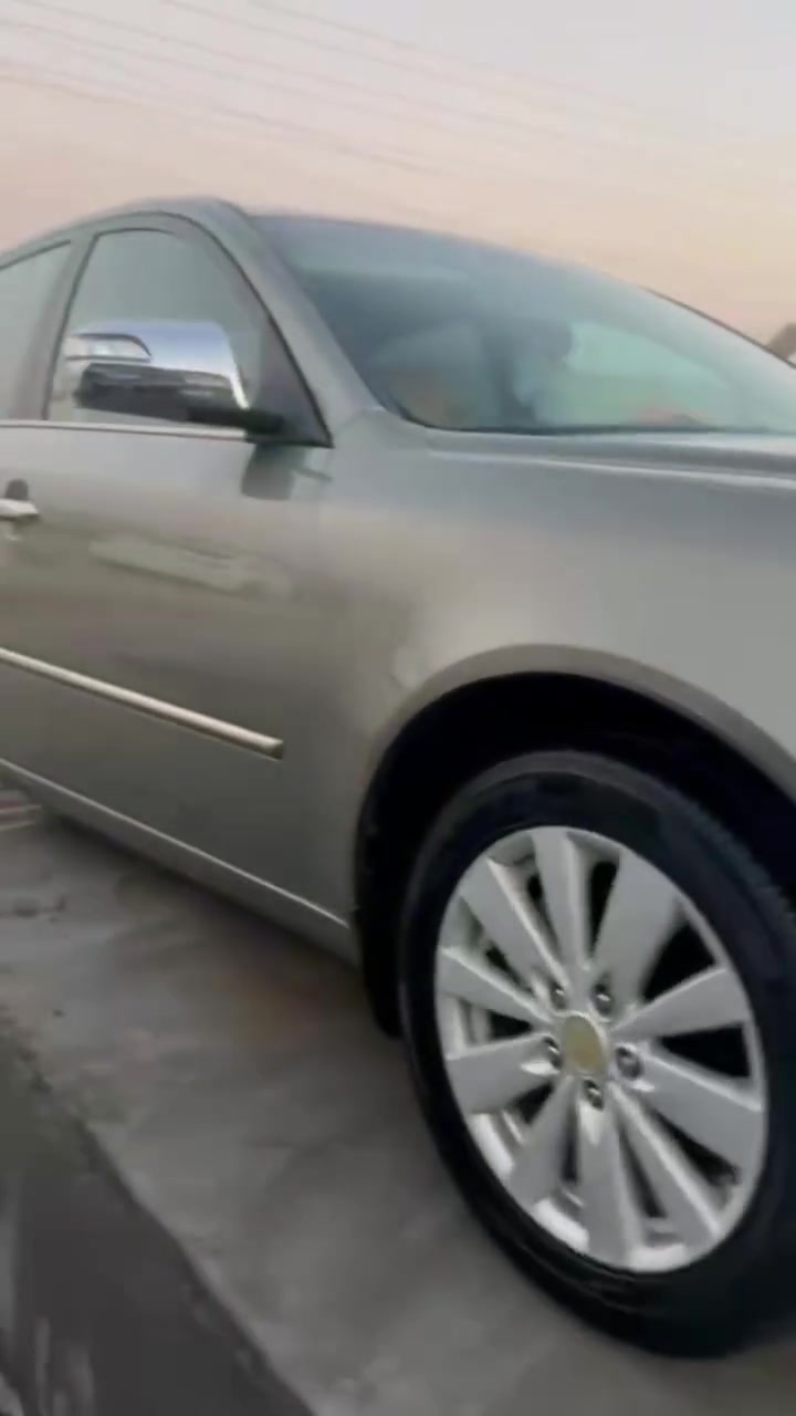 سلام عليكم سوناتا أمريكي ٩ محرك 6 فول لمتد ليبل واحد
سياره منضومه تبريد جديده قبل سبوع شادها مكينه وضفيره قبل سبوع شادهن حتا وصولات عندي بعيونك اشوفهم حداديه كله جديد مابيها نقص برقي رقم بغداد سنويه لل ٢٠٢٨ مكانها بابل السياره اي ستفسار اتصل *********** / ***********
