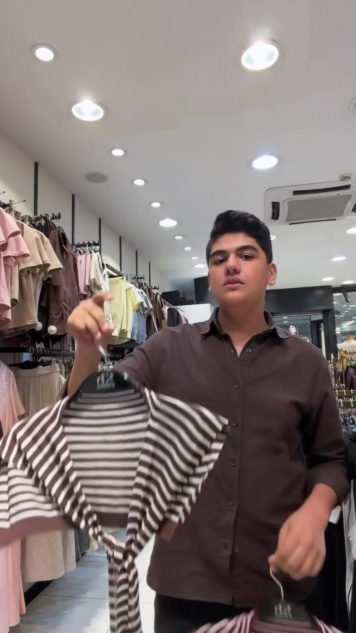 @hu88510 
علقي بكلمة (سعر) وحتوصلج كل التفاصيل بالخاص.. 💌✨
الأحدث • الأجمل • الأرقى 📍 تجدونه لدى الخاتون 🔥👑
🛒 عناوينا:
🔹 زيونة - مول دريم سيتي
🔹 العامرية - مول العامرية
🔹 للجملة - شورجة / شارع الرشيد
📞 للاستفسار والحجز: *********** 🛍️
(متوفر خدمة توصيل لكافة المحافظات)
