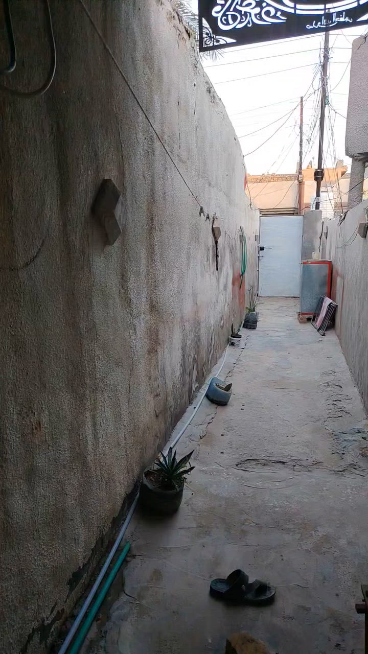 السلام عليكم بيت م 100 خلفيه للبيع محله 214 الفرع مقابيل أسواق سمارك أرضية البيت سيراميك الصطح شتايكر السعر 30 مكلف بلنشر..
***********
 السلام عليكم بيت م 100 خلفيه للبيع محله 214 الفرع مقابيل أسواق سمارك أرضية البيت سيراميك الصطح شتايكر السعر 30 مكلف بلنشر..
