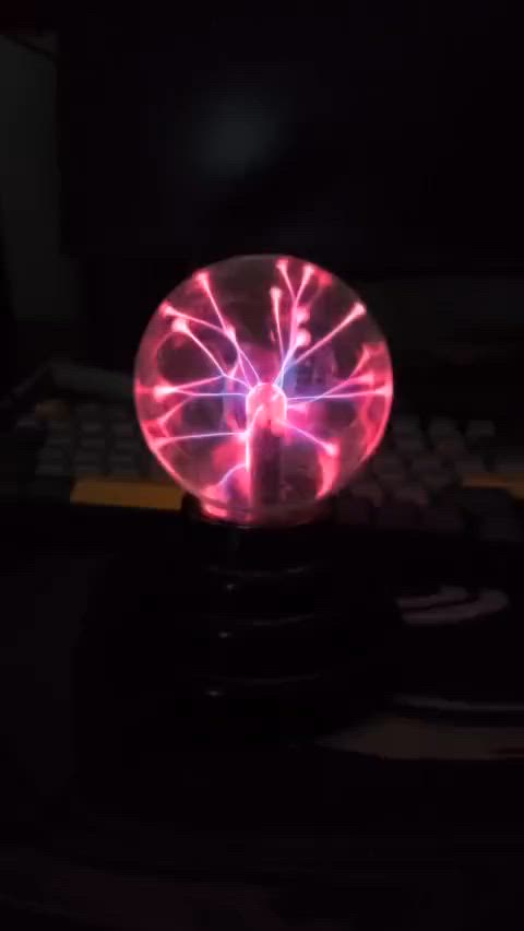 اضائة بلازما PLASMA LIGHT 
متوفر توصيل


**إذا كنت صاحب هذا الإعلان وتريد حذفه لأي سبب، رجاءا أرسل رسالة إلى الدعم الفني**