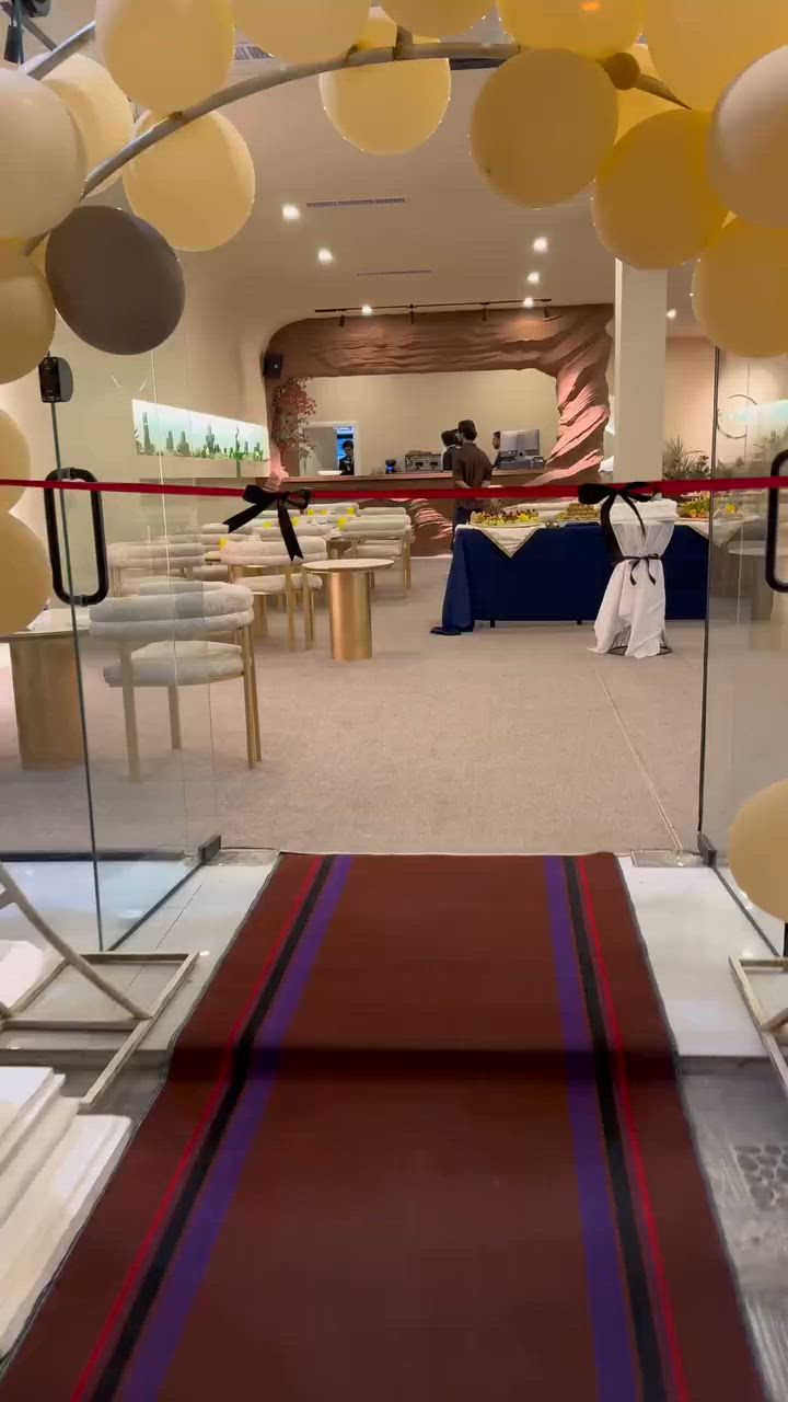 ئاهەنگی کردنەوەی کافێ وێست بە ستافی لیرە گروپ سپێردرا   

بۆ هەست کردن بە شانازیەکی لە بیرنەکراو لیرە گروپ بژاردە دروستەکەیە 

گوڵ و دیزاین و باخی لیرە بۆ دابینکردنی سەرجەم پێداویستی بۆنە و ئاهەنگەکان 
#گوڵ #باخی_لیرە #دیزاین #بۆنەکان #ئاهەنگ کوردستان هەولێر سلێمانی WeddingDesign Flowers EventPlanner fyp viral foryou


**إذا كنت صاحب هذا الإعلان وتريد حذفه لأي سبب، رجاءا أرسل رسالة إلى الدعم الفني**