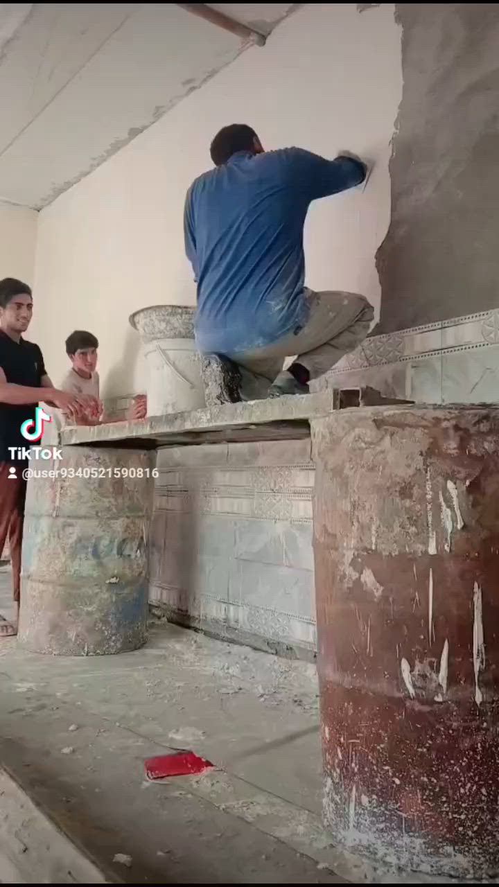 ***********
