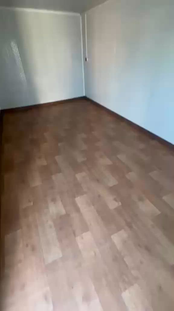 اساس معمل الهدى لصناعة الكرفانات من السندويج بنل بمواصفات عالية الجودة وأسعار تنافسيه يشمل الابواب والشبابيك والكهربائيات.يوجد لدينا كوادر متخصصة و ذات خبرة في مجال تصنيع الكرفانات والجملونات وبيع وشراء الحاوياتلأستقبال استفساراتكم الاتصال:***********  ***********
