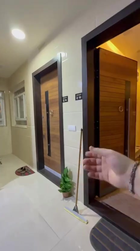 شقه موثثة للايجار تحتوي على 3 غرف نوم وصاله وخدمات عنوان الشقه الاعضمية شارع الضباط قرب جامع العساف سعر الايجار 900 الف للاتصال ***********

