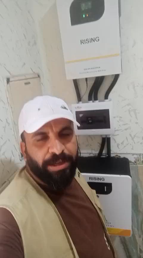 من احد مواقع العمل تجهيز وتنصيب منظومة لأحد الزبائن 
***********
