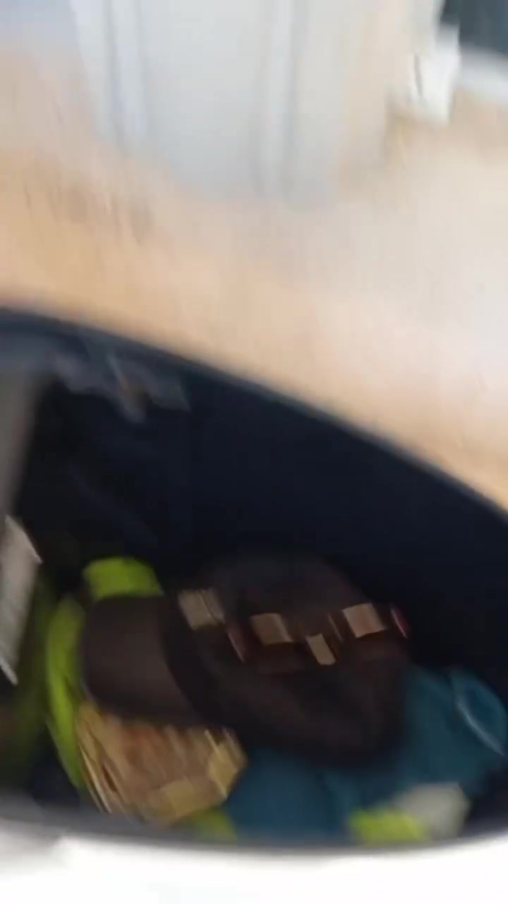 سلام عليكم دراجه شحن بيكم 6بطاريت سرعه 100 نضيف وضخمه بغداد حي العامل ***********
