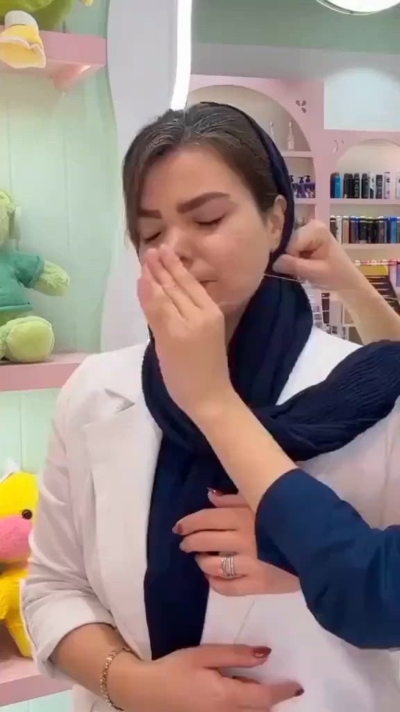 جهاز فلوليس المطور الاصلي 💯 💯 لإزالة شعر الوجه ♥️
جهاز فلوليس لازالة شعر الحواجب ♥️ 
#بدون_الم #FLAWLESS

الجهاز رقم 1 عالميا متوفر لدينا الاصلي 💯 💯 
تريد وسيلة سهلة وغير مؤلم للتخلص من شعر حواجب والشوارب والوبر غير المرغوب فيه
الآن، لديك البديل الذي لا يهيج بشرتك.👍♥️
جهاز فلوليس لإزالة شعر غير المرغوب فيها الجهاز رقم 1 في العالم. يزيل شعر الحواجب بشكل أنيق وحصري. 🔥🔥
الان أزالة شعر الوجه وتحديد حواجب فقط بلمسة واحدة 

‌💖⁩ مميزات جهاز ‌💖

✅ جهاز يعمل على ازالة الشعر من جذور دون احداث جروح واحمرار للبشره ويحافظ على البشره ناعمه ودون تحسس. 
✅ مطلي بالذهب عيار ١٨ رقيق لجميع انواع البشره مضاد للحساسية 
✅ يعمل بالشحن USB للاستخدام الطويل 
✅ يسهل حمله في الحقيبة 
✅ يعمل على ازالة الشعر الوجه بلمسه واحده على فور ودون الالام 
✅ ياتي على شكل قلم روج انيق ليواكب حاجات السيدات وحاجتهم لتوفير الوقت
✅ يؤخر نمو الشعر مجددا

✅ متوفر نوعان نوع لازالة شعر 
الحواجب 
✅ ونوع لازالة شعر للوجه والجسم 
الاصلي ماركة فلوليس

#مكياج #منتجات_كورية #منتحات_اصلية #تعليم_مكياج #منتجات_الشعر #منتجات_الشعر_الصحي #مسكاره #كوزمتكس #باودر #كريم_اساس


**إذا كنت صاحب هذا الإعلان وتريد حذفه لأي سبب، رجاءا أرسل رسالة إلى الدعم الفني**