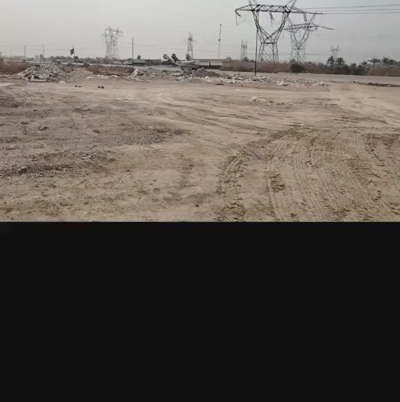 📢 للبيع نص دونم سكني يحتوي على مشتملين + بيت 300 متر
للبيع نص دونم سكني يحتوي على مشتملين + بيت 300 متر 
🏡 كل مشتمل: 150 متر
🔹 المشتمل الأول:
غرفتين نوم
صالة قياس 7x6.5
استقبال 
مطبخ حار / بارد 
حمام 
🏡المشتمل الثاني 
غرفتين نوم
صالة قياس 7x6.5
استقبال
مطبخ حار / بارد
حمام 
----------------------------
🔹 البيت ال300 متر
 هيكل كامل (يرادله فقط إكمال الأرضية + جص وبورك
4 غرف نوم
استقبال بمساحة 4×10 متر
صالة
مطبخ (حار/بارد)
حمام داخلي وخارجي 
✅ صب البيوت كامل
✅ مسقوفة ومسلطة بالكامل
✅ موقع ممتاز وقريب من الخدمات والأسواق
📍 العنوان: النهروان - قرية رسول، مقابل حسينية جعفر صادق، مجاور أسواق القمة.
📞 للاستفسار: ***********
💰 السعر مناسب وللجادين فقط، ويوجد مجال بسيط للتفاوض بعد المعاينة.
