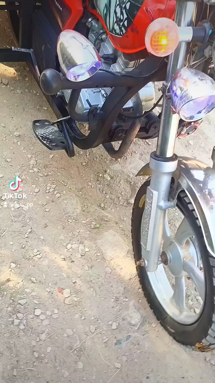 سلام عليكم ستوته للبيع موديل 19محرك محرك 22مكفوله كفاله عامه مابيهه اي نقص نضافته شوفت عينك كهربائيات كلهه جديده تخم تاير جوبلس اوراق اصولي شاصي ركبه مكفوله مكان الحله شوملي سعر 1500وبيهه مجال للشراي بي خير ويدلل ‏‪***********‬‏
