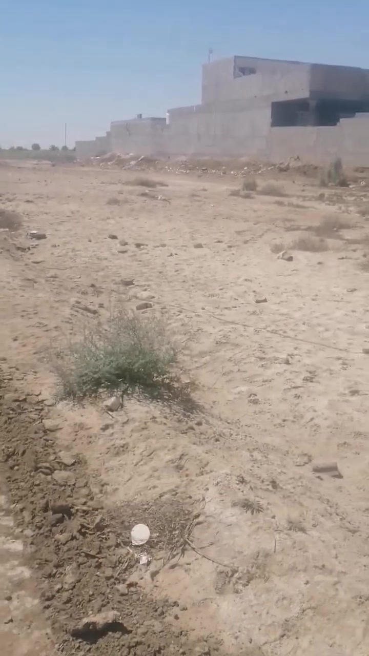 السلام عليكم دونم على حولي جهت الحسنيه اول ماتنزل من شارع الحولي ***********
