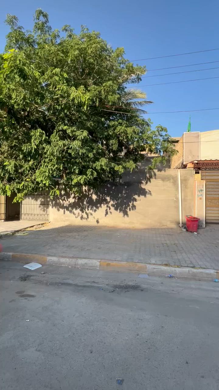 سلام عليكم اخوان تفاصيل داخل الفديو شراي يتصل وبخدمته ***********/ العنوان بغداد الحسينيه الراشدية ￼ البيت جديد بمعنى الكلمة وما حد ساكن بية مال جنية مو شراي بياع

