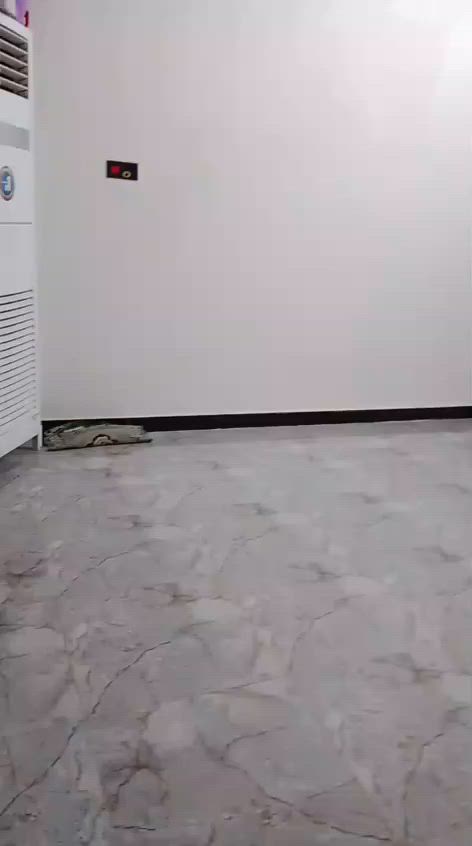بيت زراعي بل مهيديه قرب مدرسه كرفانات  مساحه بيت 110 ماي مجاري كهرباء ريسي بنيان بلوك صب كونكريت كاع وسكف 
بي غرفه وصاله حمام داخلي وخارجي ديوانيه ..مطبخ  عوزه سراميك مطبخ بس باقي كامل. ***********
