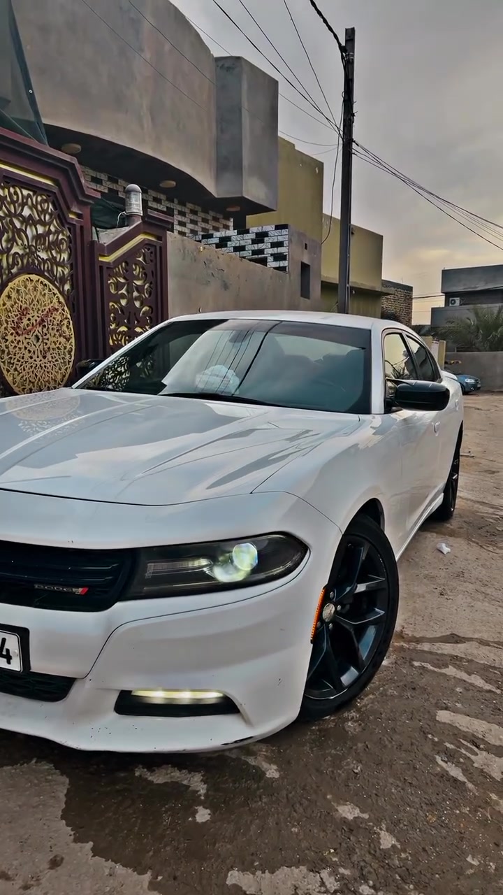 السلام عليكم
جارجر 2016 sxt
كلين 
رقم اربيل الدولي 
بسمي 
السعر 195 وبيها مجال 
مكاني حله 
***********
