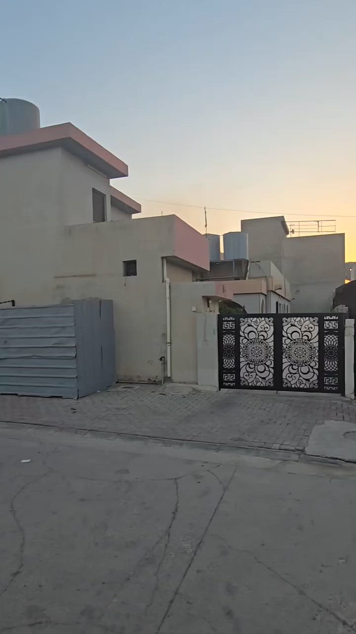 دار للبيع دوميز 300متر للاستفسار الاتصال على الرقم ***********
