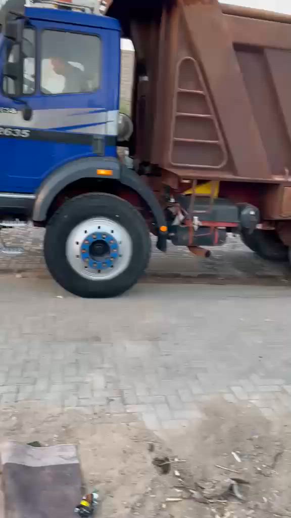 البي مديل ٧٧ بلاد قلاب مجموعه جي اف مكينه ١٣٠ كير ١٣٠   رقم انكليزي بسمنه مسجله قاطره ومقطوره شاصي مكفول  ***********
