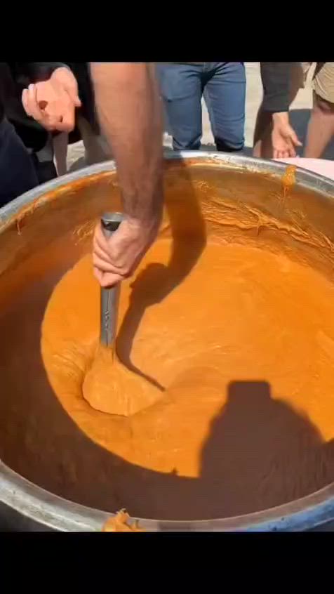 السلام عليكم
🔥 *الحجز مفتوح طيلة أيام شهر محرم وصفر* 🔥  
👨‍🍳 *طباخ نجفي درجة أولى - خبرة ومتخصص*  

✅ كادر طبخ نجفي محترف  
✅ متخصص في التمن والقيمة وجميع الأكلات الشعبية  
✅ نستقبل كافة الكميات الكبيرة والصغيرة  

🎁 *الطبخ مجاني فقط للكميات القليلة* بدون أجور  

📅 *للحجز*: قبل يومين أو 3 أيام من الموعد  
📱 *واتساب الطباخ*: ***********  

#طباخ_نجفي #طبخ_محرم #تمن_وقيمة #اكل_شعبي #محرم_1448 #صفر #خدمة_مجانية #النجف #مواكب

