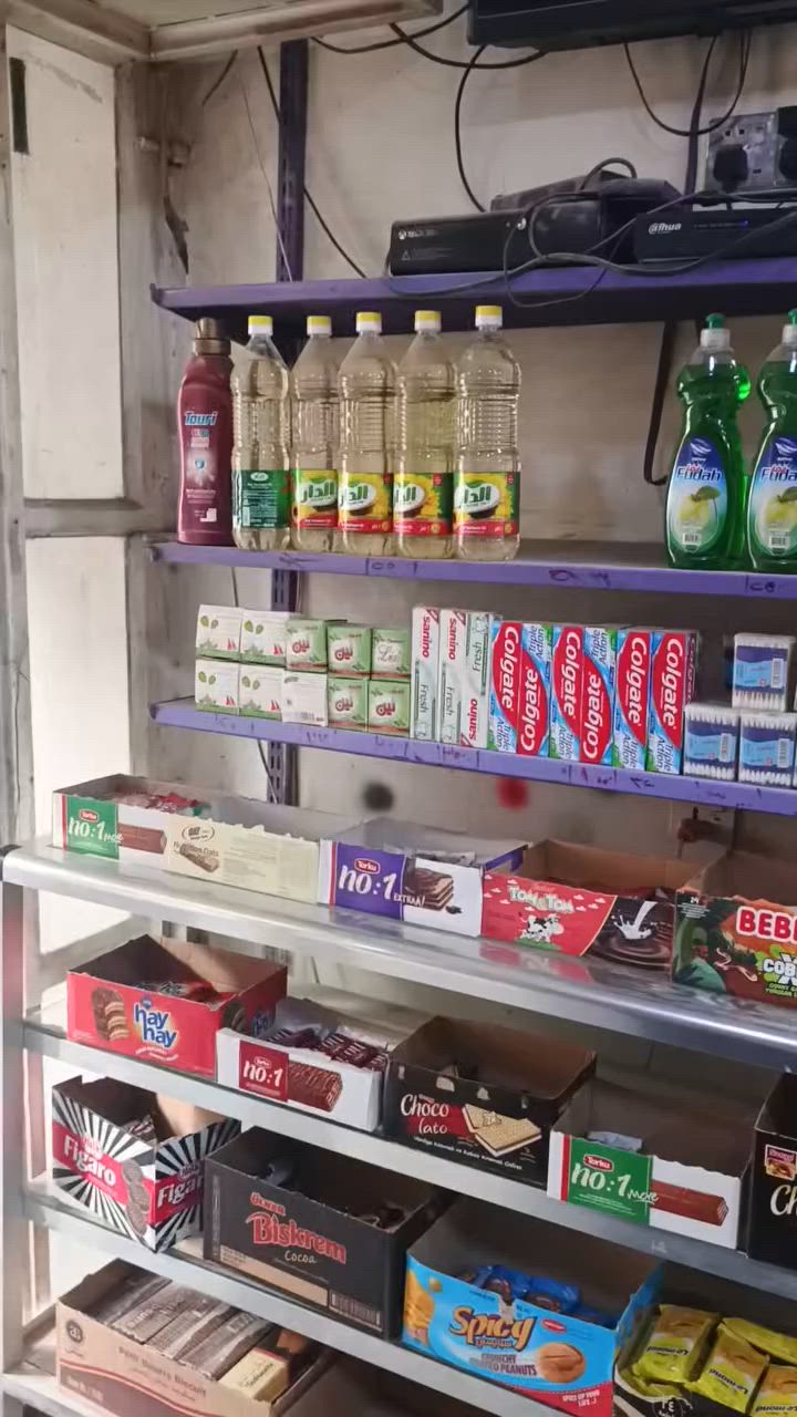 السلام عليكم رفوف للبيع في الدولعي قرب جسر الخطيب او ***********
