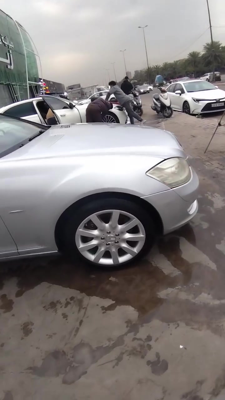 سلام عليكم مارسدس S350 خليجي كفاله عامه بدون صبغ بدون حادث فقط قبق جنطه مبدل ونفس لون سياره بانوراما كشنات جلد كهرباء حساسات خلفي امامي كامره بلاديه بيبان شفط مري شفط بردات بلاديه ملاحضه مكينه بيهه بدايت تبخير  سعر السياره السعر١٦٠عنوان بغداد سبع البور *********** ***********  بدون مراوس فقط بيع
