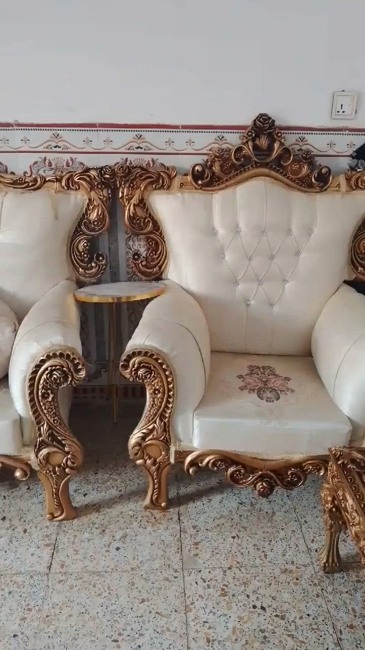 السلام عليكم
تخم للبيع ١٠ مقاعد نظيف جدا وقوي مابي اي ضرر
مع طبلات وحده وسطيه و٢ صغار 
 سعره ٥٠٠ وبي مجال
مكانه حي الحكيم
للتواصل خاص


**إذا كنت صاحب هذا الإعلان وتريد حذفه لأي سبب، رجاءا أرسل رسالة إلى الدعم الفني**