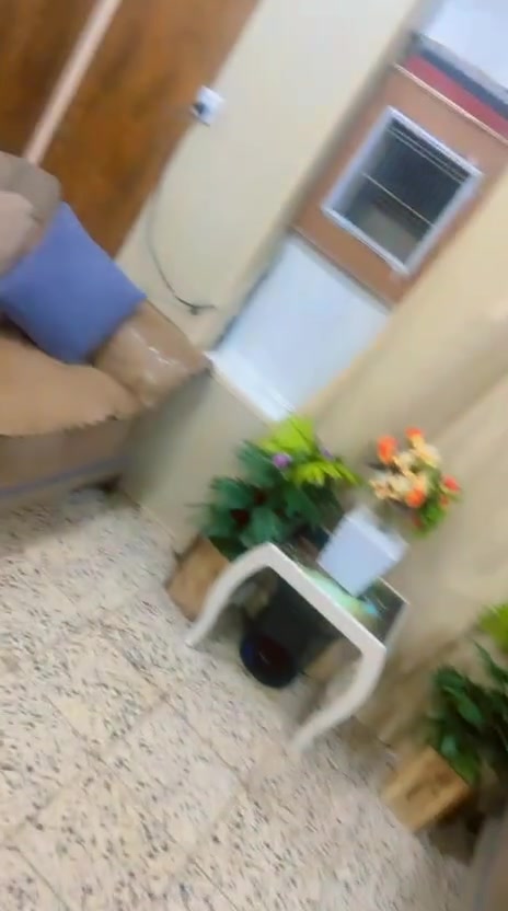 للبيع غراض بيت للتصال ***********
