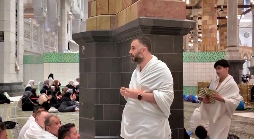 سارعو بتسليم الجوازات🕋 عمرة شهر صفر  وربيع الاول 
وذكرى شهادة النبي الاكرم ﷺ عمرتان في رحلة واحده 

🕋🌟 "خدمة المعتمر: شرف - أمانة - مسؤولية" 🌟🕋

*رحلاتنا بإشراف المرشد الديني المتخصص: سماحة الشيخ إحسان الحلي، وخادم ضيوف الرحمن  المتعهد كرار عدنان 

تاريخ الرحلات 📆 يوم  9-8-2026 علماً رحلات بري وطيران

1️⃣برنامج البري 11يوم وبسعر 750 الف 
2️⃣ برنامج الطيران 10 ايام وبسعر 1،400 ( التصريف من حق المعتمر ) 

⚠️ ملاحظة مهمة جدا   الاسعار تعتمد على جودة الرحلة من حيث ...
1- الارشاد الديني الموثوق 
2-  الخدمات المميزة 

🎁 البرنامج يشمل:
✅ ثلاث وجبات يوميًا (إفطار، غداء، عشاء)
✅ هدايا (حقيبة، كراس أعمال، إحرام للرجال والنساء)
✅ إقامة في فنادق مميزة قريبة من المسجد النبوي بالمدينة المنورة المركزية . وفي مكة المكرمة في شارع ابراهيم الخليل فندق برج الضيافة 

*📞 للحجز والاستفسار* 
 
📍*الحلة -حي الحسين -مقابل مدينة حمورابي السياحيه* 

***********
***********
***********

شركةملاكــــ بابل للسفر والسياحـــة  ✈️

*📌 علماً شركتنا مجازة من هيئة السياحة،مما يضمن الأمان والثقة لك ولعائلتك*

#ملاك #بابل #خير #رفيق #للبيت #العتيق
