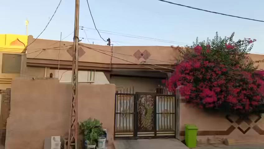 ✅بيت للبيع 🏡🏡🏡
✅طابو صرف 🏩🏩🏩
✅طابق واحد يحتوي على استقبال وطبخ وغرفتين 🛌 نوم وصالة كبيرة 🔹🔷🟦🟥🟥🟦🟥🟥الموقع بلدروز كسيرات الشارع الرابط بين شارع البلديةوشارع العلوة  الرئيسي 🛣️🛣️🛣️
مساحة 220 متر 
واجهة 14 ونزال 16 
سيراميك الارضيه 
خدمات كاملة ماء كهرباء تبليط 
✅موقع جيد جدا 
✅السعر 120 قابل للتفاوض 
✅استفسار اكثر مراجعه 
عقارات بلدروز مكتب الجوهرة
موقع المكتب حي العصري شارع خجو 

ابوفؤاد وابو نور اهلا وسهلا فيك 
*********** 
 ***********📞📞📞☎️☎️☎️☎️☎️☎️☎️☎️☎️☎️☎️☎️☎️☎️
