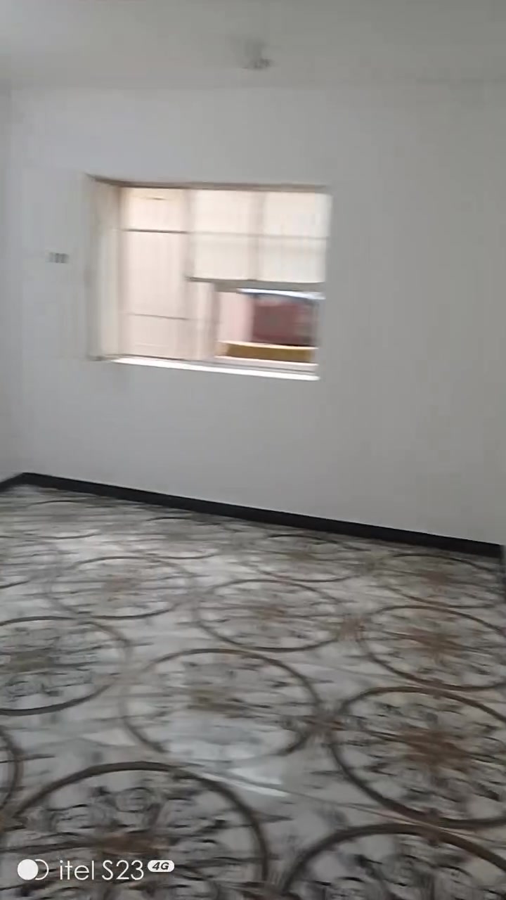 #صباغ انتاج من شغلي
صبغ جدران وصبغ الشبابيك والبواب والواجهيات وجميع الاصباغ الحديثة والديكور للمعالجة  الرطوبه  الجدران 

#نعمل بجميع مناطق بغداد للاستفساروالتواصل ع رقم  /‏‪***********‬‏/يتوفرواتساب علامدار الساعة ***********

