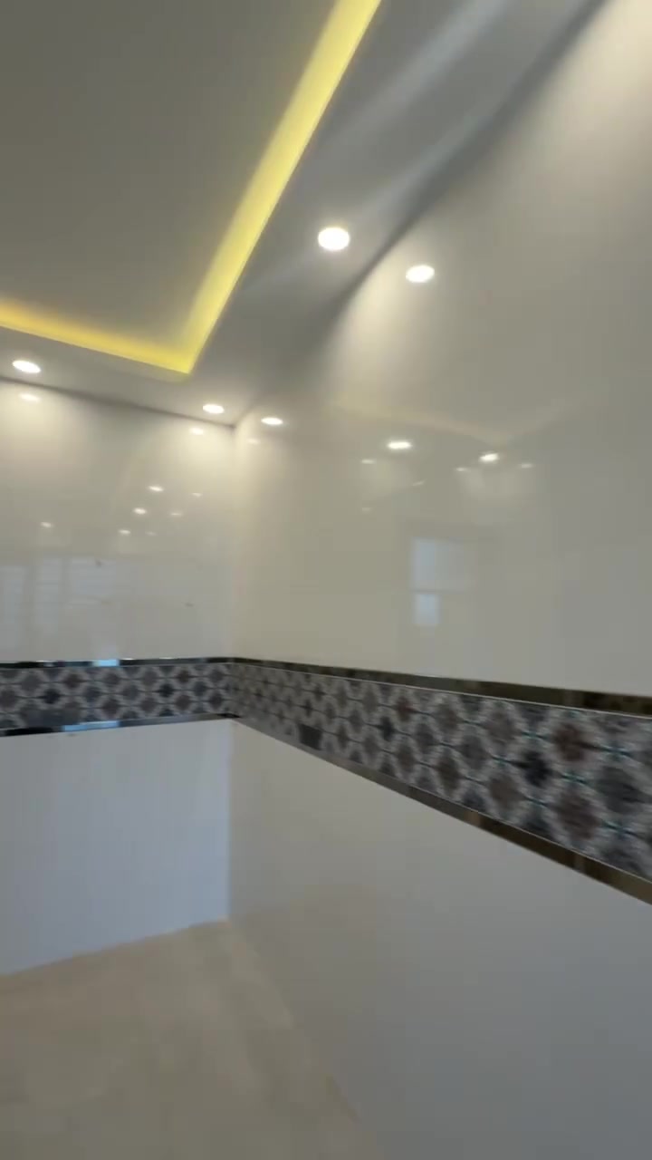🏡 مشتملات طابك للبيع – حي الخضراء
📐 المساحة: 125م²
🛏️ 3 غرف نوم
✨ بناء حديث – فول مواصفات
💰 مؤجرة حالياً بوارد 900 ألف دينار شهرياً، فرصة ممتازة للاستثمار أو السكن.

📞 للاستفسار: غيث
📱 ***********
📱 ***********

🏢 مكتب الهرم للعقارات
📍 سامراء – الضباط الثانية، مقابل شارع 2000

📢 وإذا عندك عقار حاب تبيعه أو تأجره، تواصل ويانه، ونوفرلك تسويق احترافي يوصل عقارك لأكبر عدد من الزبائن.
