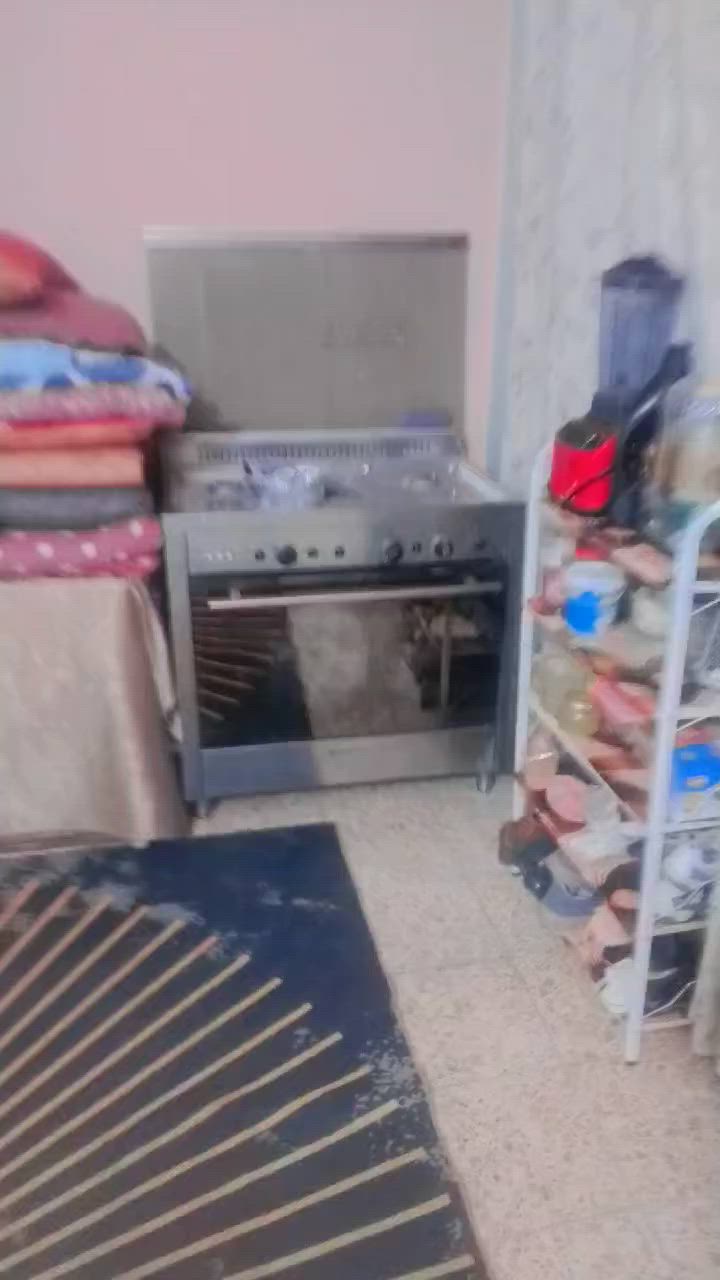 طباخ للبيع الأصلي إيطاليا قليل استخدام. ١٥٠. مشترته ٥٠٠


**إذا كنت صاحب هذا الإعلان وتريد حذفه لأي سبب، رجاءا أرسل رسالة إلى الدعم الفني**