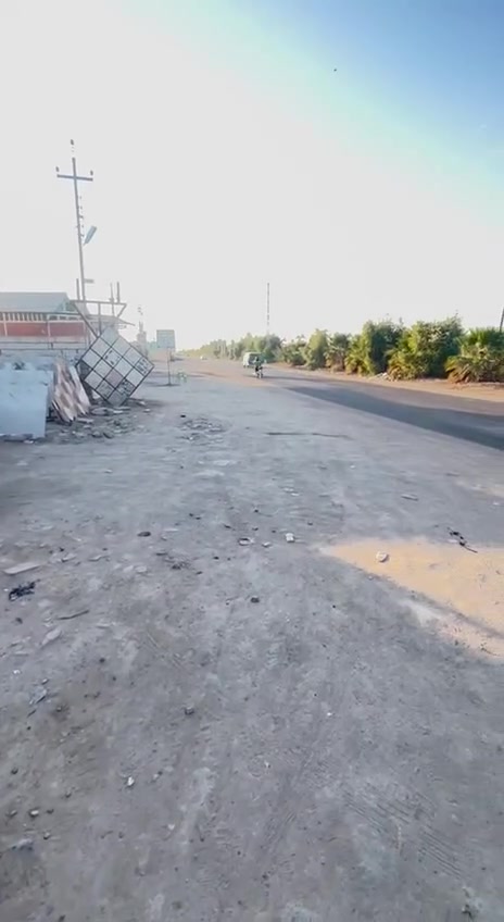 يالله بسم الله الرحمن الرحيم بيت للبيع 200م ركن على 3 شوارع طابو زراعي سند 25 تحويل مباشر بناء جديد 2021 متعوب عليه بناء طابوك سقف كونكريت مسلح يتكون من غرفتين نوم كبار صالة 11متر ستقبال 7+5مطبخ 6+5 حمامات العدد 2داخلية وخارجية كراج سياره البيت ينباع مع الاثاث العنون كربلاء طويريج  الكوي حي الزهراء قريب على شارع تقريبا سادسة بيت عن شارع الزوار الرئيسي للاستفسار اكثر اتصال على ***********
