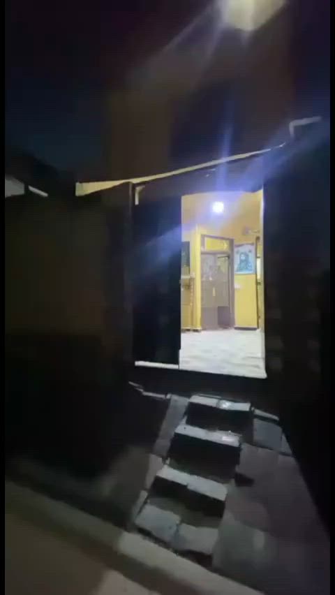 يالله بيت للبيع المساحة 100 متر طابقين طابو صرف 
وجها علساحه قرب الشارع العام 
العنوان الطاقة منطقة ال18 
السعر 118 وبي مجال 
هاتف *********** واتساب ***********
***********
مكتب المؤمل
