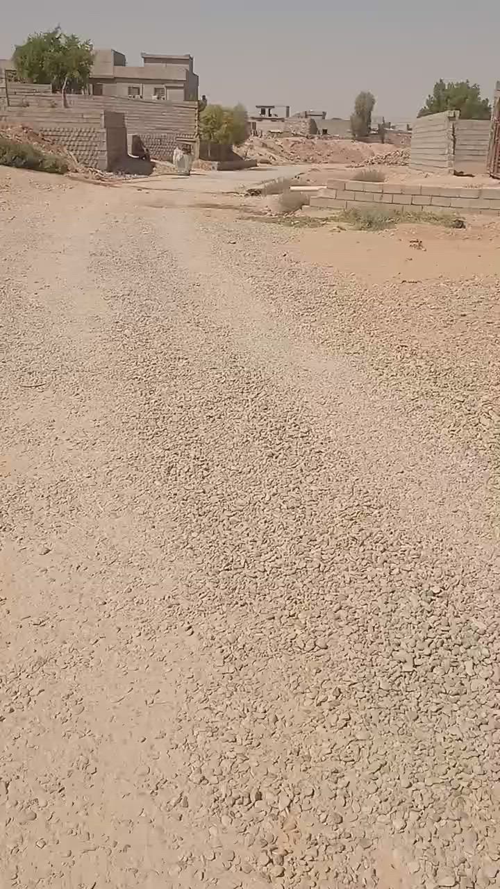 سلام عليكم اخوان عندي هاي قطعه ارض المساحه 250 نص بتلو نص قطعه ركن قريبه عل شارع وبنص الخدمات 
السعر، 8 وبيه مجال اي استفسار ***********
