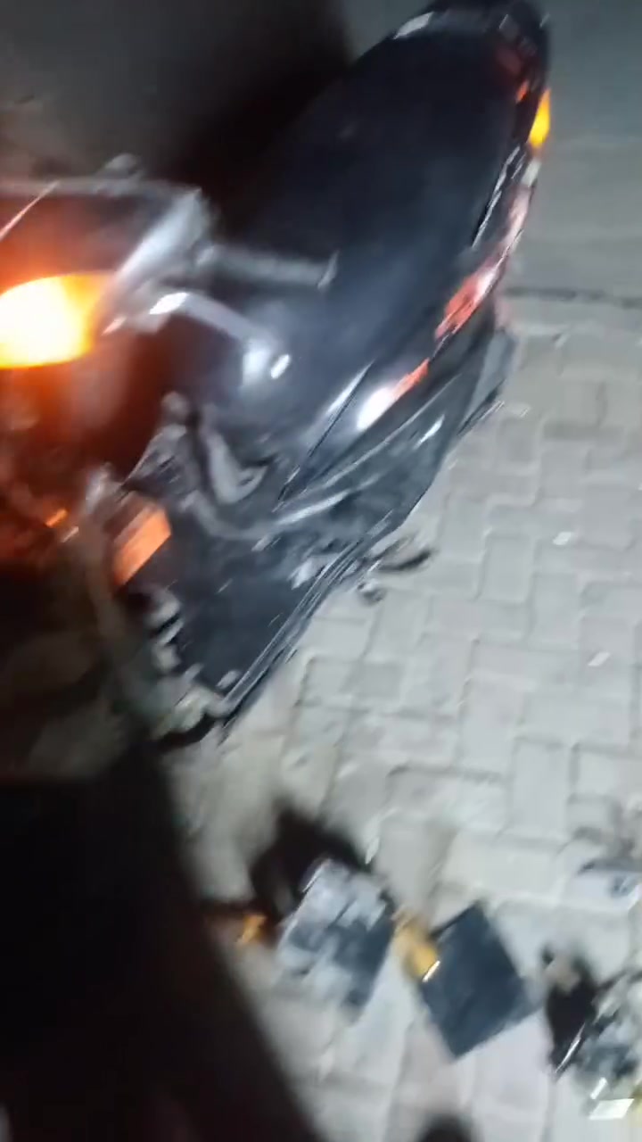 سلام عليكم شباب الدراجه اللبيع سكنس 110 ميه وعشره ياباني بكاني بغداد المدينه 350 رقمي ***********
