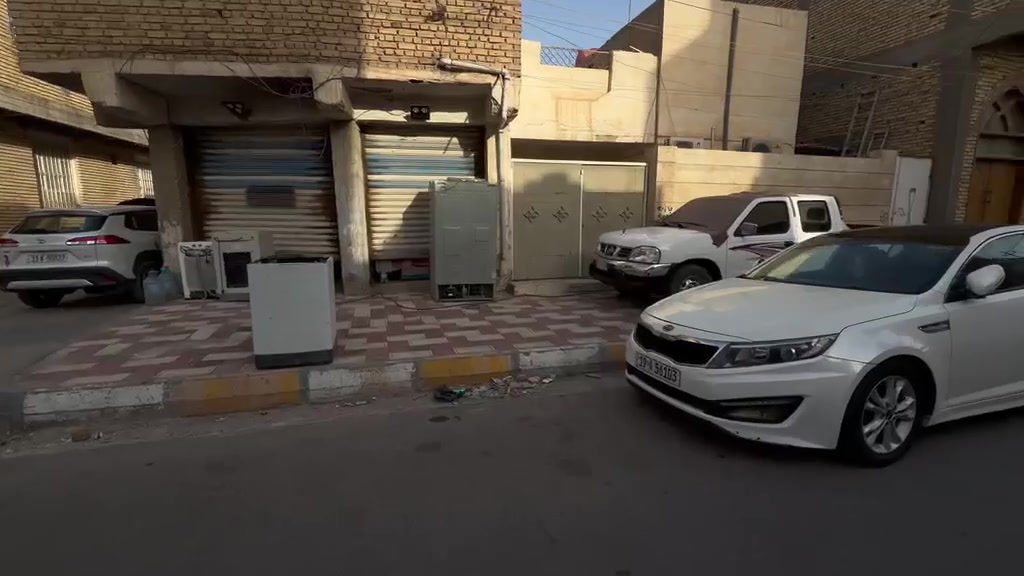 بيت تجاري للبيع الحبوبي قرب مستشفى محمد الموسوي المساحه 165م الواجهه 10م السعر 590للاستفسار ***********
